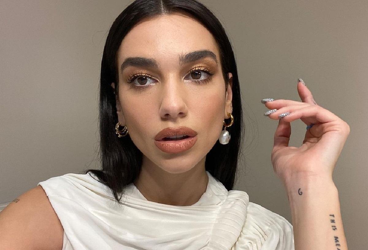 Foto mostra Dua Lipa -// Reprodução do Instagram