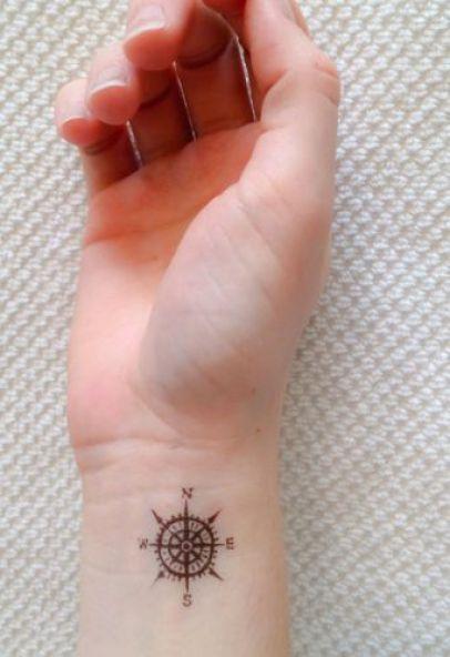 Imagem mostra tatuagem no pulso