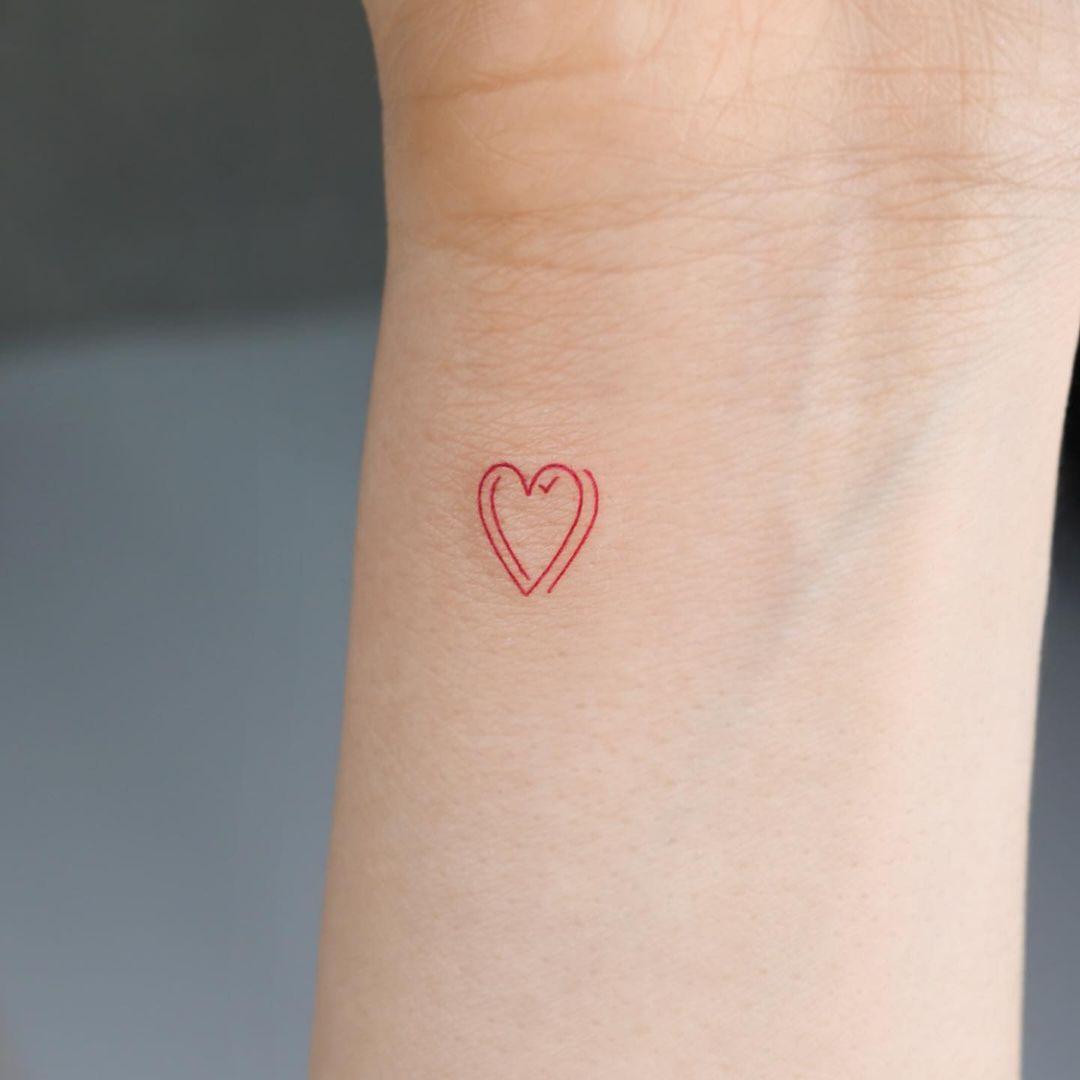 Tatuagem pequena: 50 ideias delicadas para sua primeira tattoo