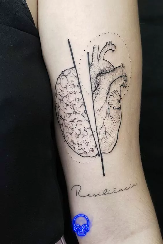 Imagem mostra tattoo no braço