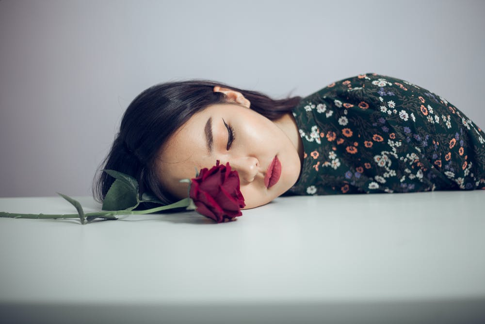 imagem de mulher triste