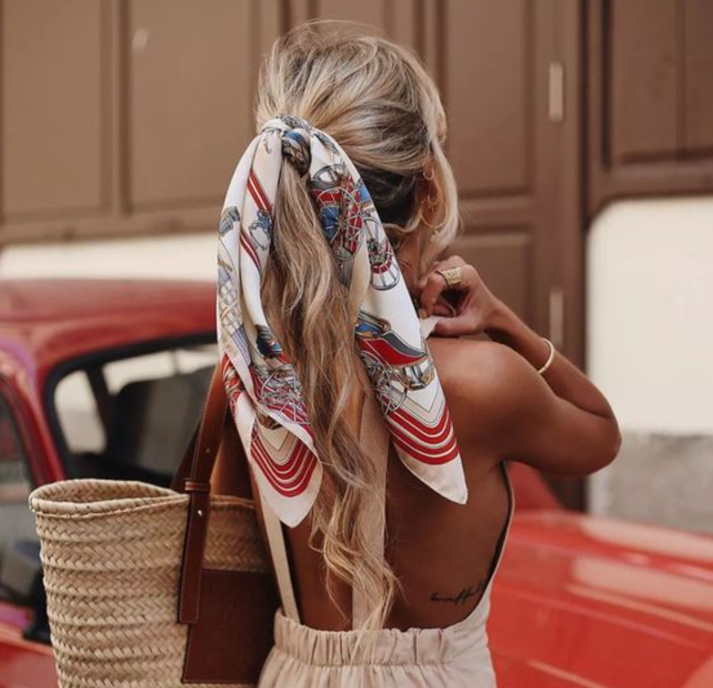 Como usar lenço no cabelo: 20 maneiras estilosas para se inspirar