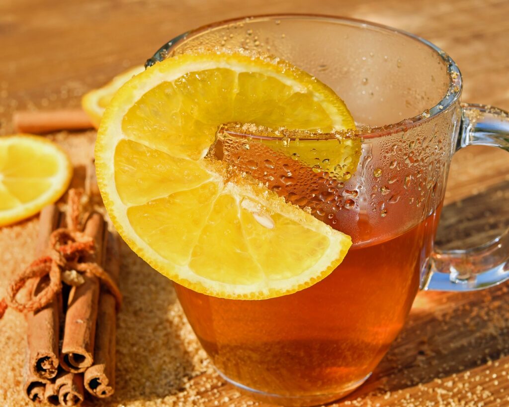 Chá de laranja com canela