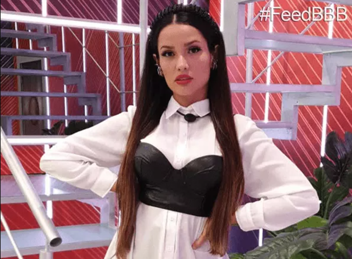 juliette com sobreposição