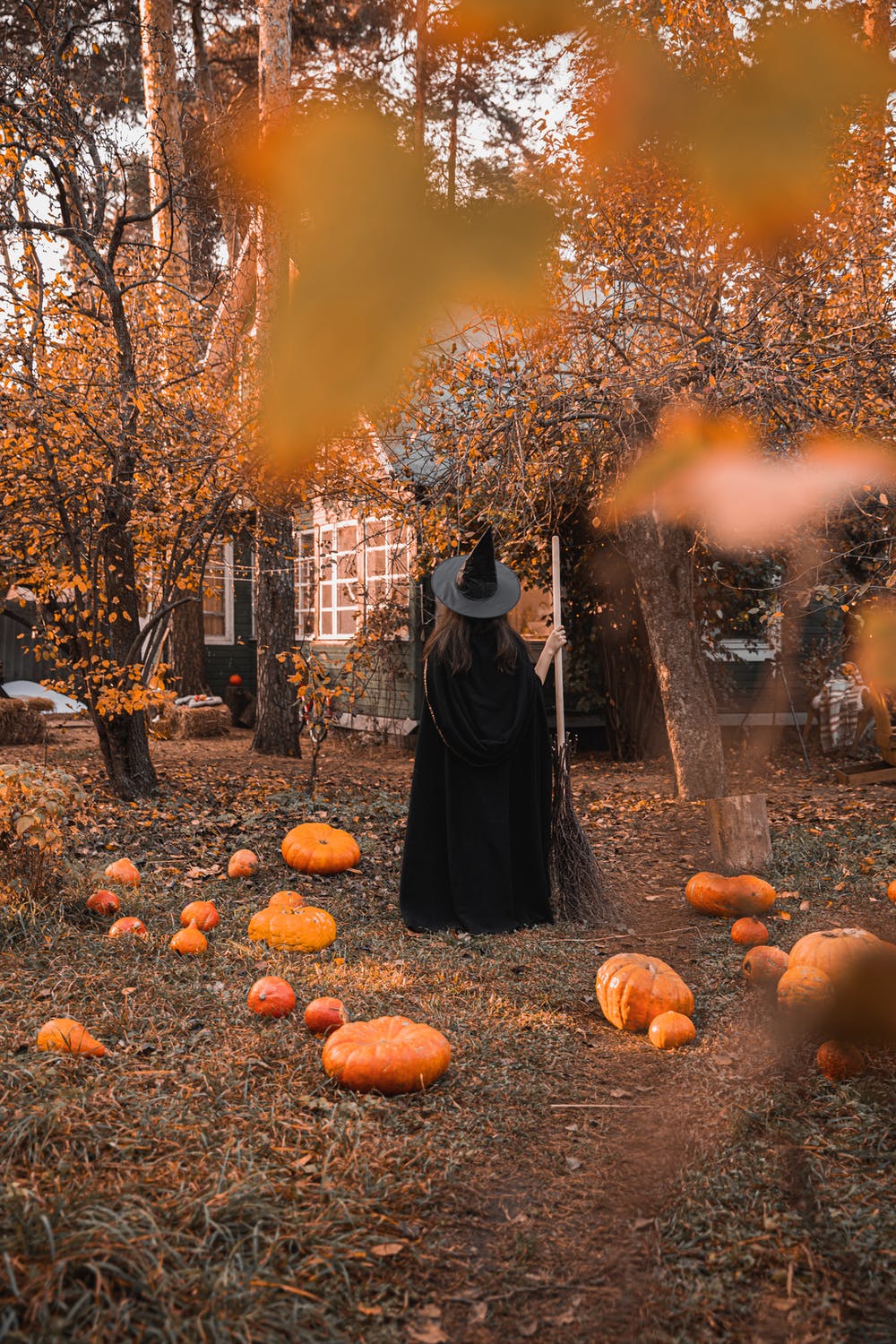 Qual é a origem do Halloween e por que se celebra o Dia das Bruxas