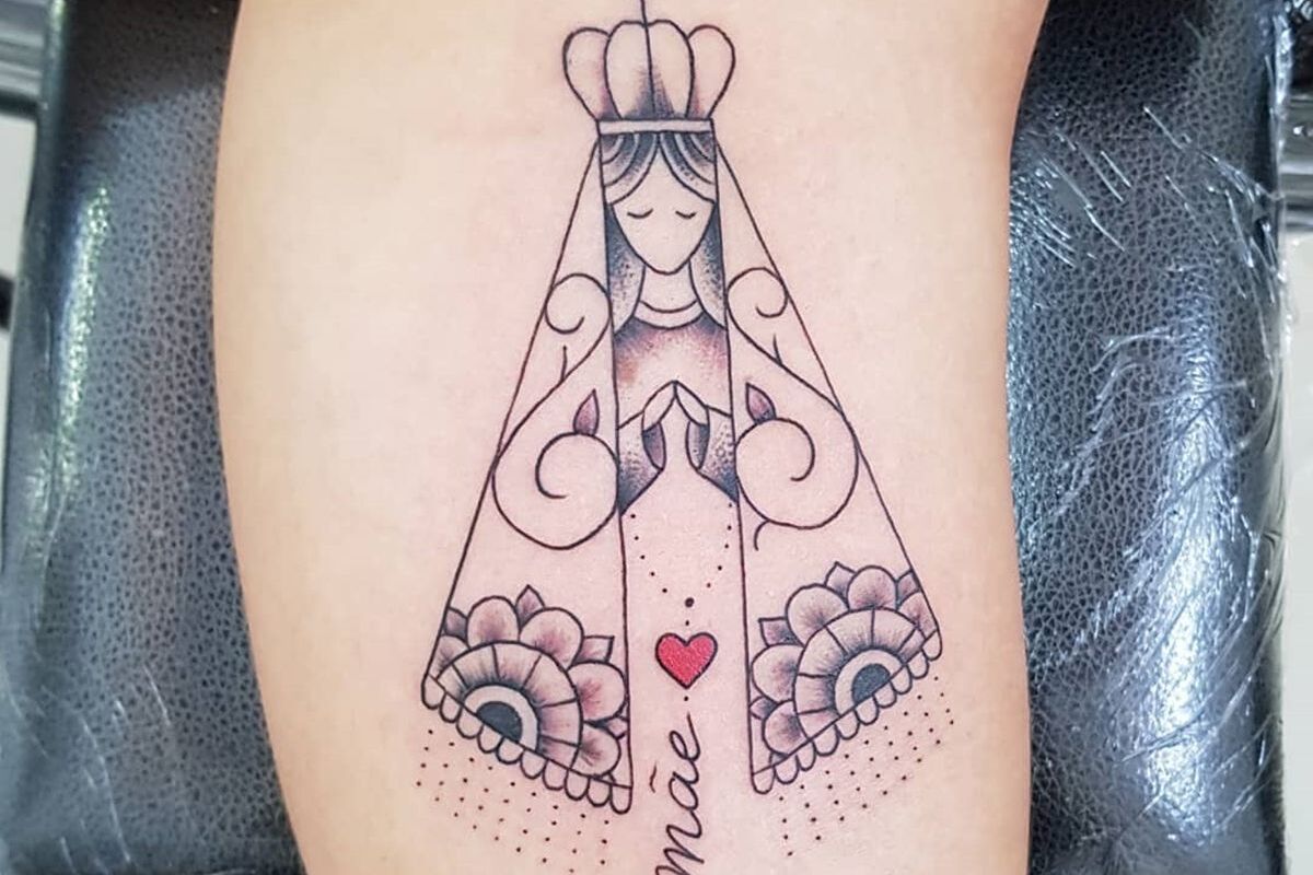 Tatuagem religiosa: significado + 75 ideias para se inspirar