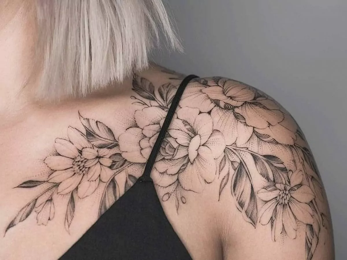 tatuagem feminina ombro 7