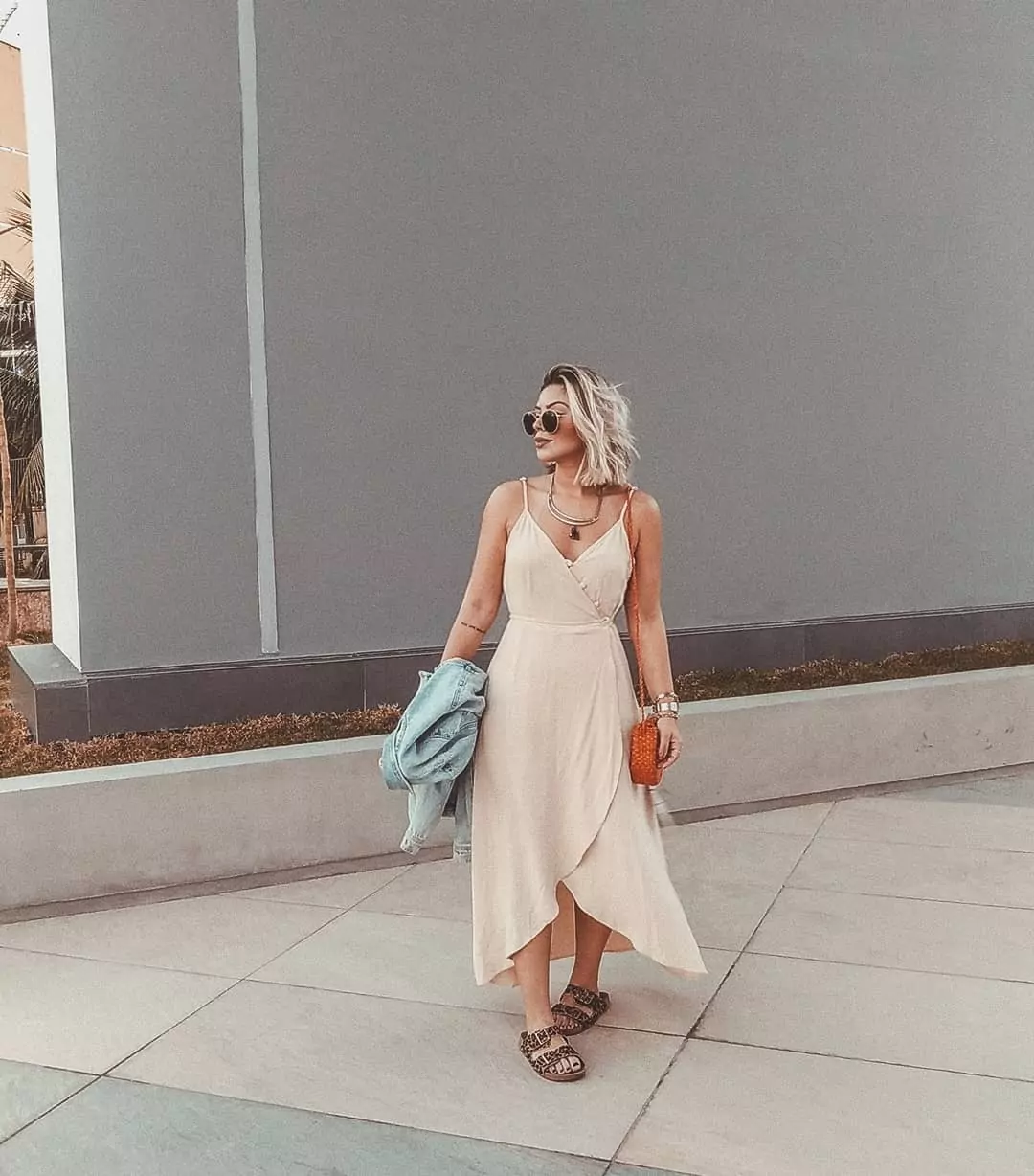vestido e sandália 