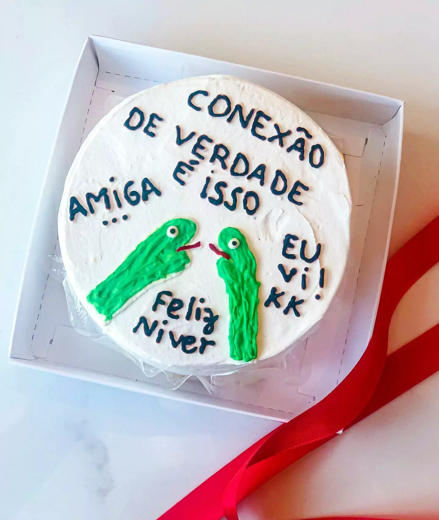 Bentô cake: o minibolo que parece meme impulsiona as vendas de confeiteiros  - Revista Celebridades